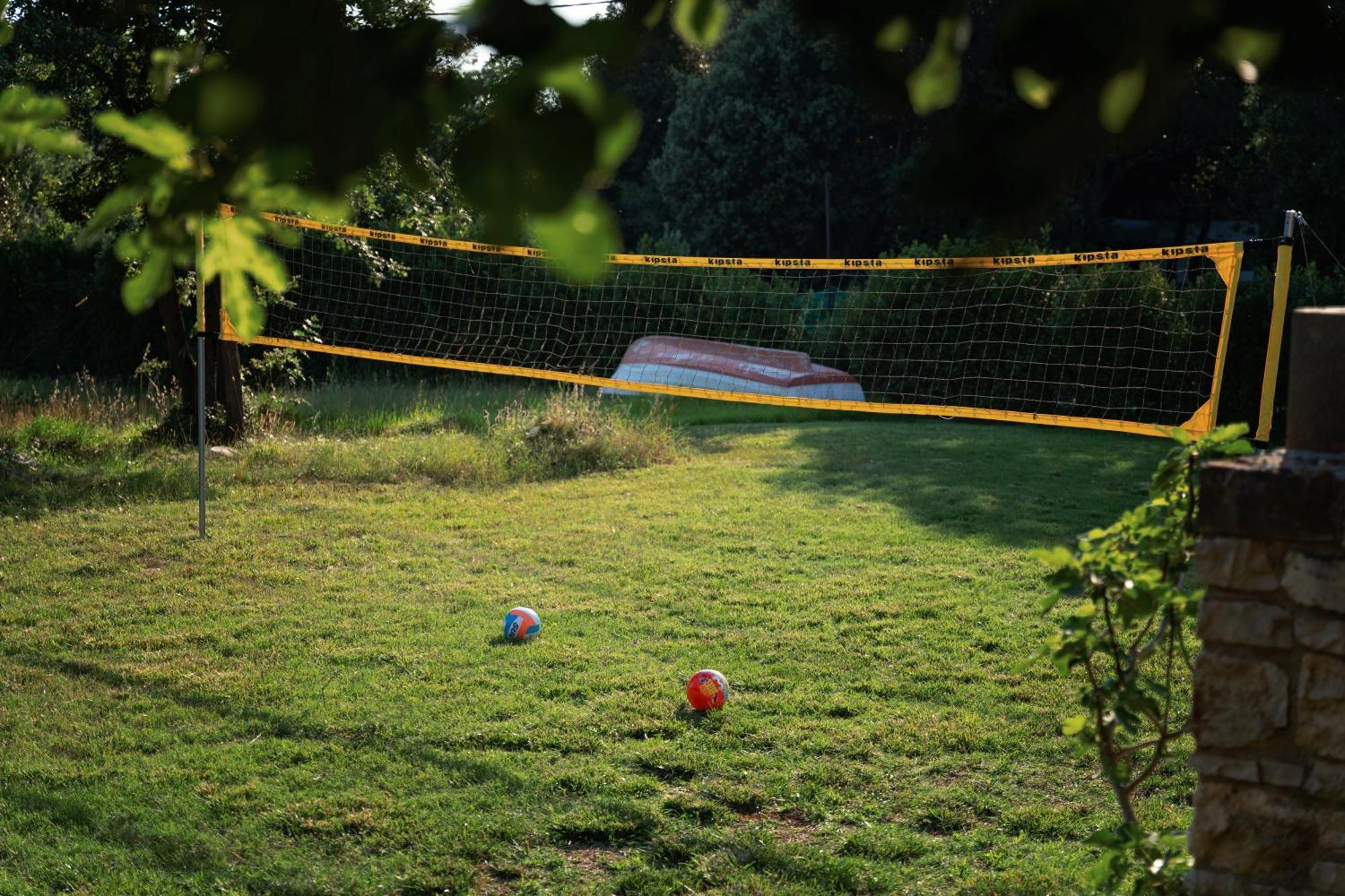Guesthouse "Barboska" - Big Outdoor Swimming Pool & Private Tennis Court Vodnjan Exterior foto